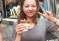 胡妙妙小姐姐,魅力四溢，青春风采独领风骚